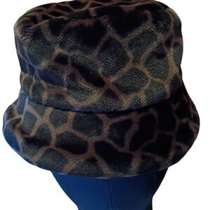 La Maison De La Fausse Fourrure Paris Vintage Fuzzy Leopard Polka Dot Bucket Hat